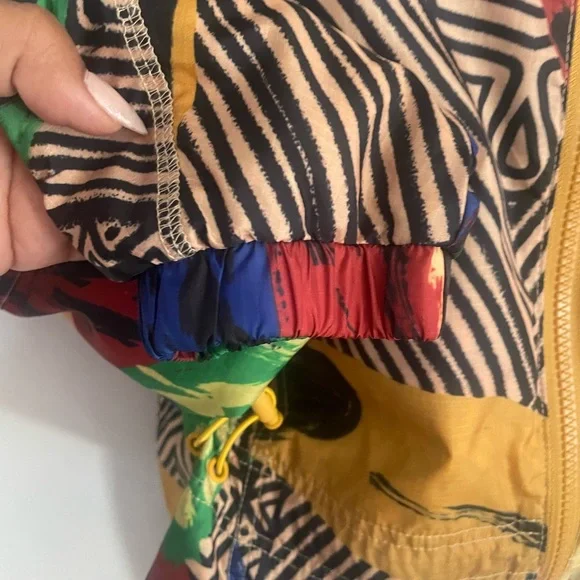 FARM Rio Red and Green Bomber Jacket with Artistic Print - Picture 4 of 6